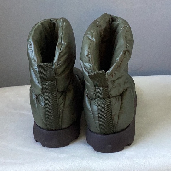 NWT PIUMESTUDIO Ankle boots Military green - Picture 7 of 11